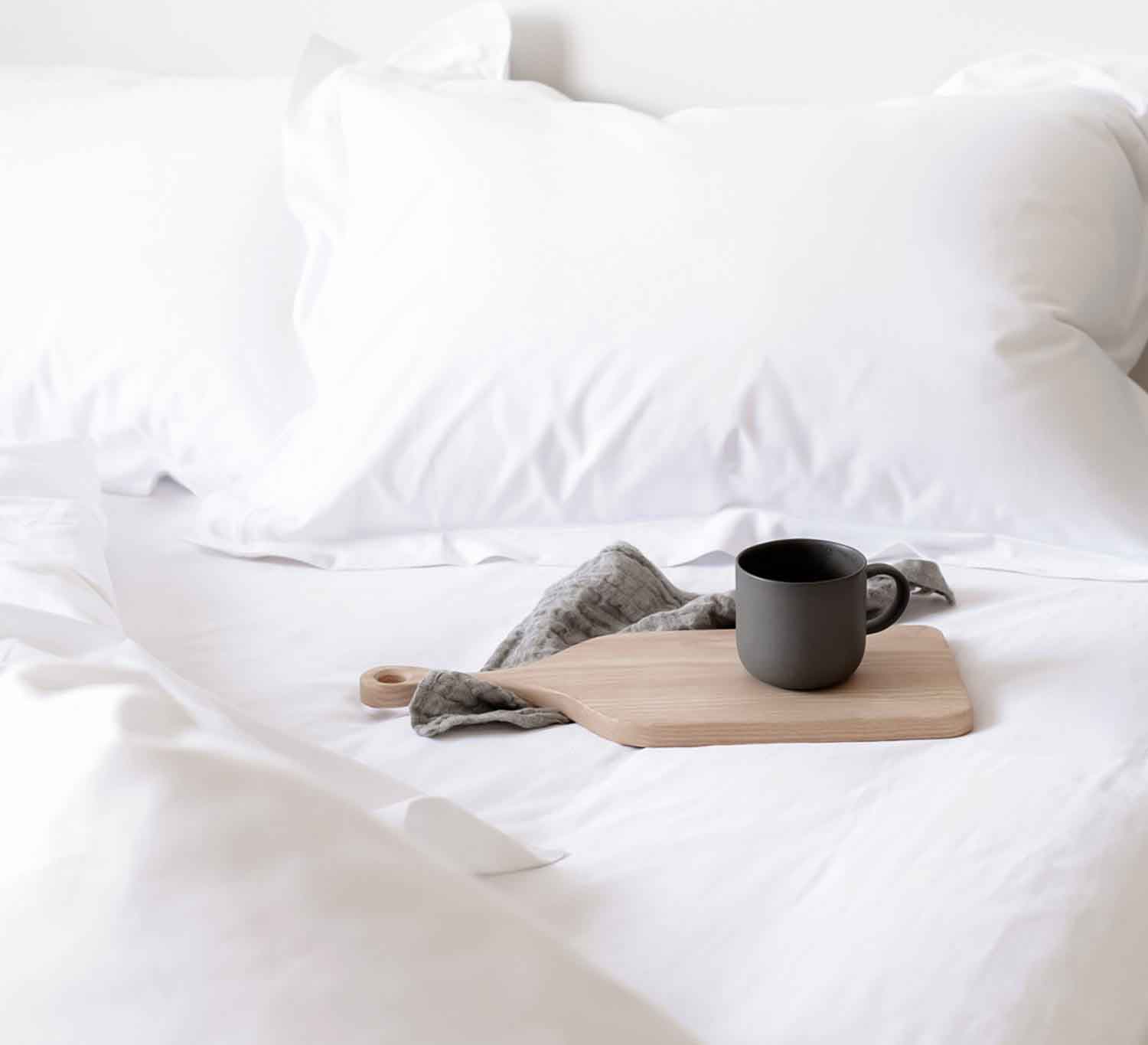White Egyptian Cotton Sheets on Bed | scooms