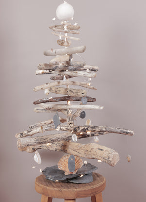 Christmas Tree Made From Driftwood | scooms
