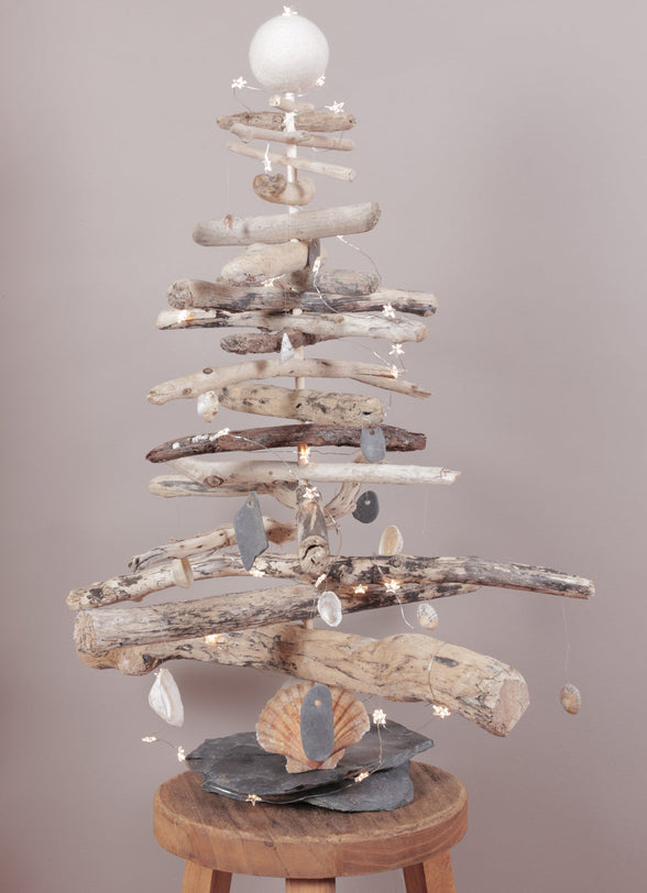 Christmas Tree Made From Driftwood | Scooms