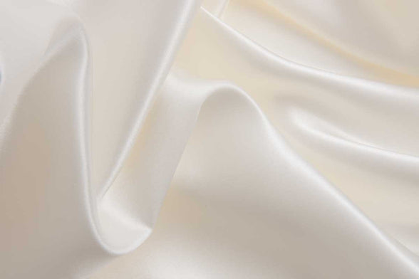 Close up of a scooms Mulberry Silk Pillowcase