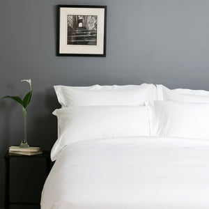 Luxury White Egyptian Cotton Bed Linen on Made Bed | scooms
