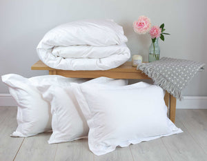 Duvet, Pillows, Throw & Candle on Bench | scooms