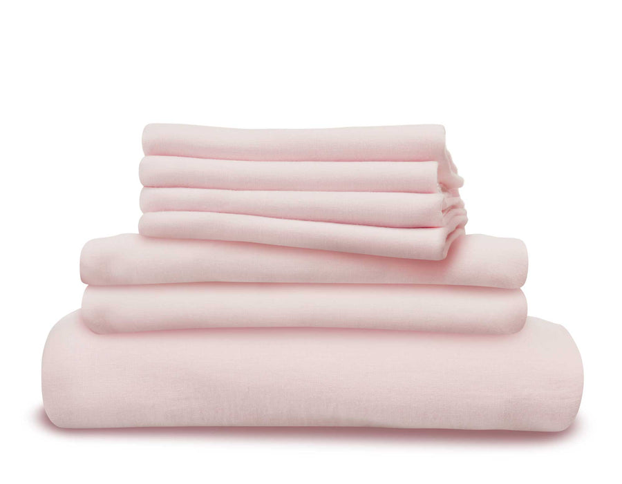 Double pink linen fitted sheet closeup