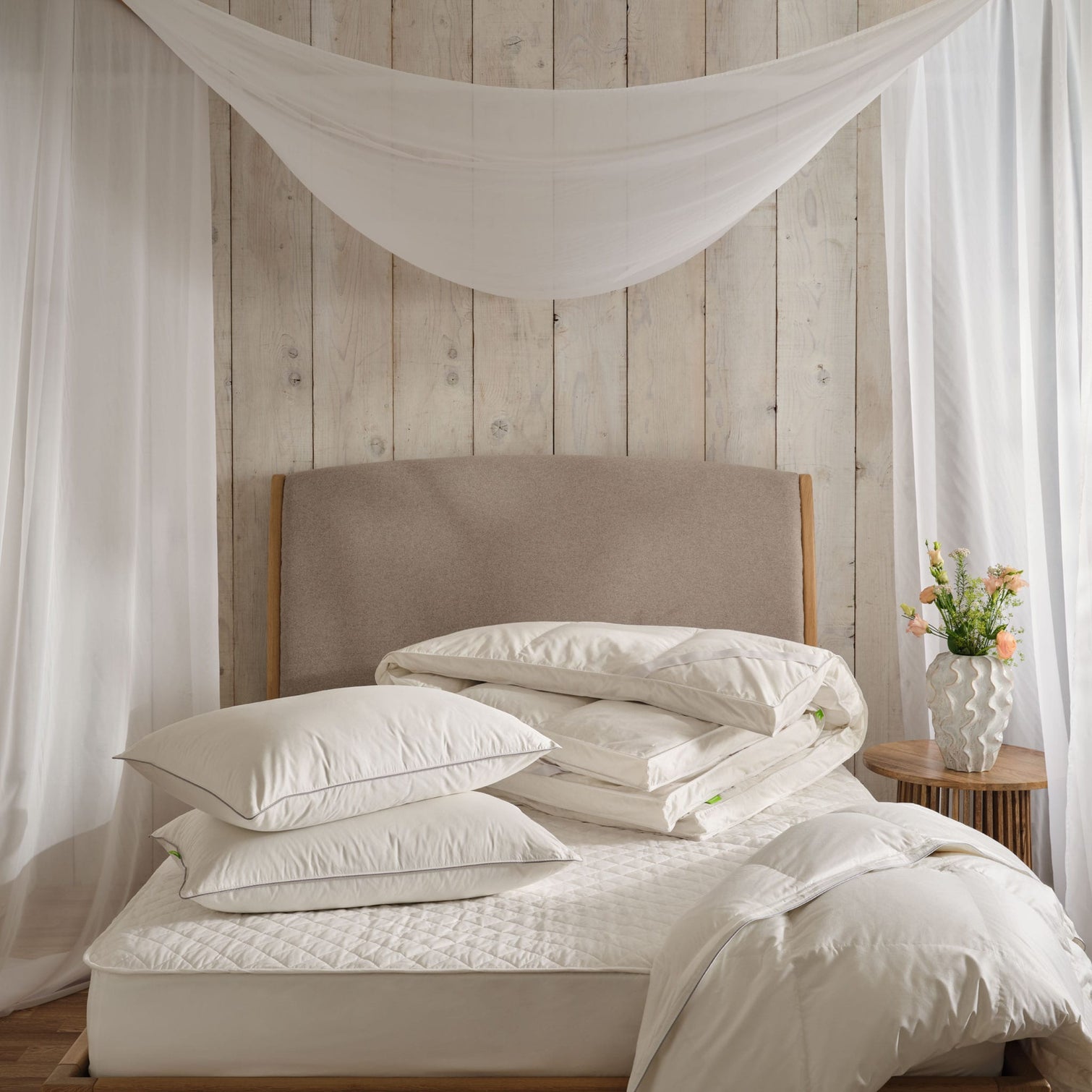 Hungarian Goose Down Pillows Scooms - Main Image