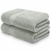 Pair of Egyptian cotton bath towels in sage green colour | Scooms