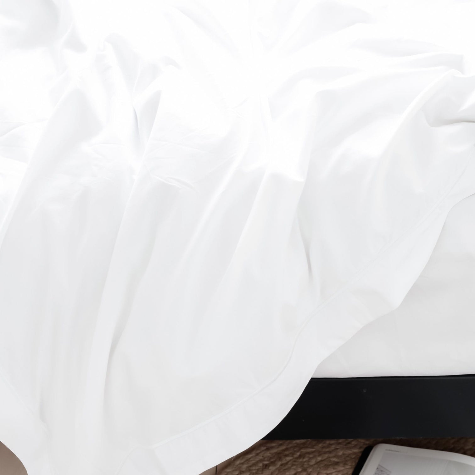 White Egyptian cotton duvet cover close up | Scooms