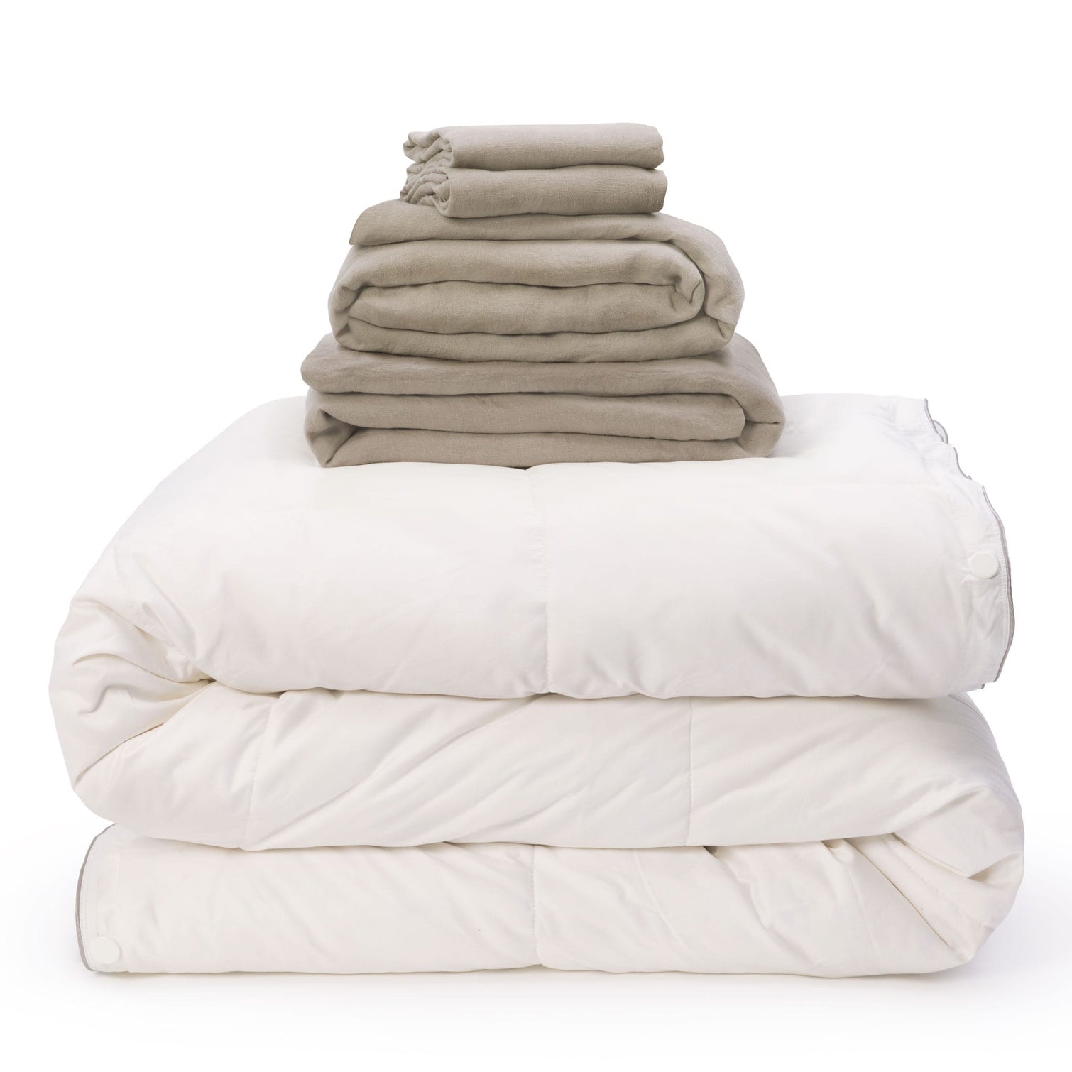 Grey linen bedding bundle consisting of an all seasons 13.5 tog (4.5 tog + 9 tog) down duvet, linen duvet cover, linen sheet and linen pillowcases. Scooms