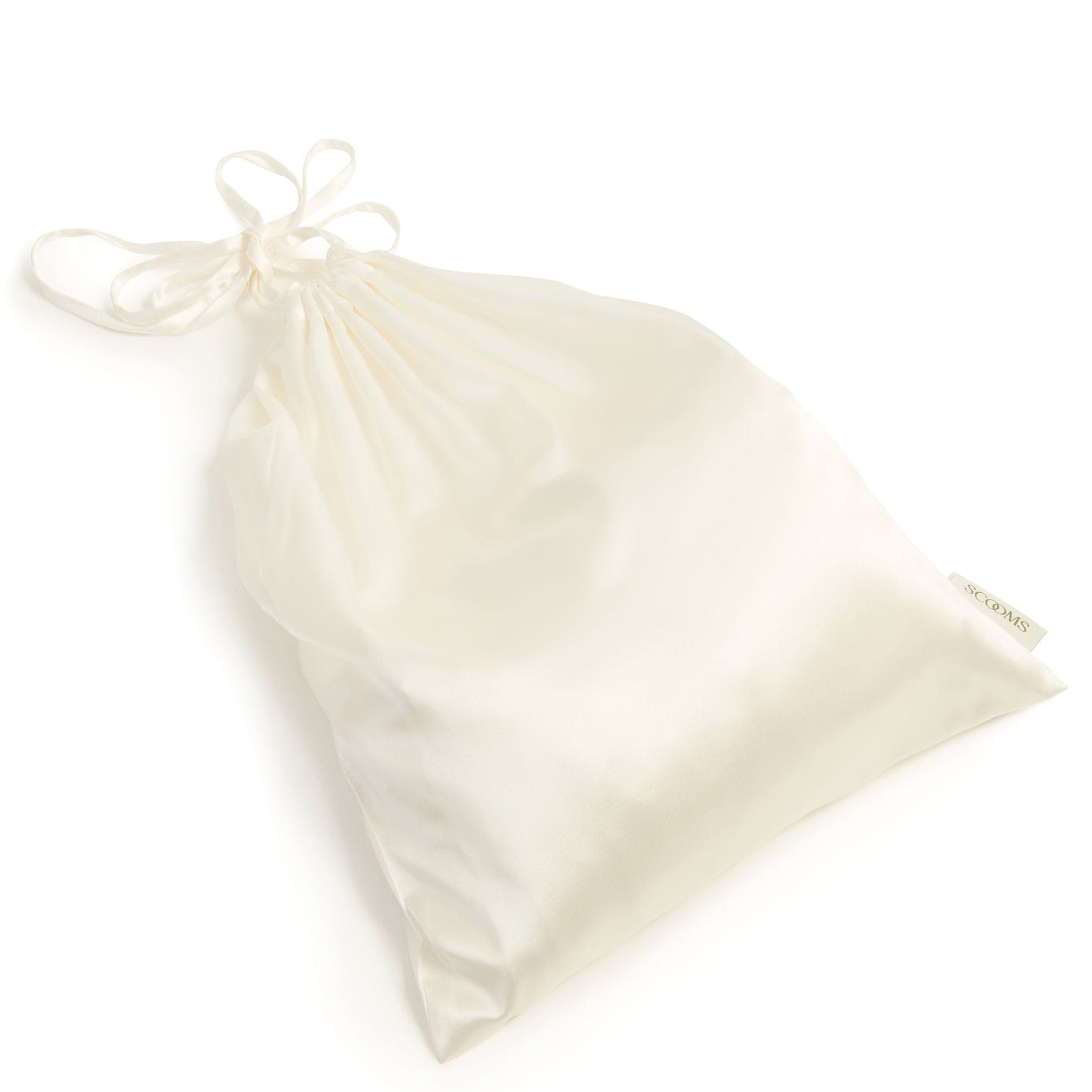 Ivory silk fitted sheet in silk drawstring bag. Scooms