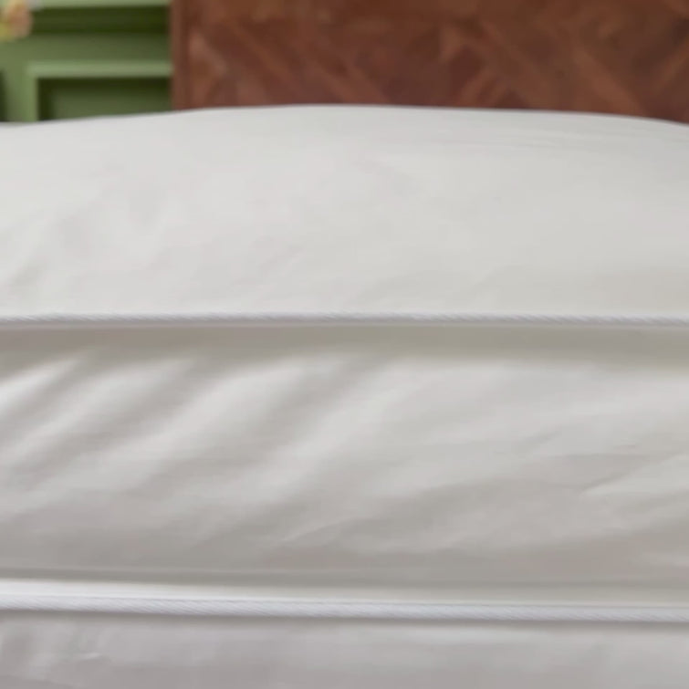 Hungarian goose down and feather mattress topper, edge detail. Scooms