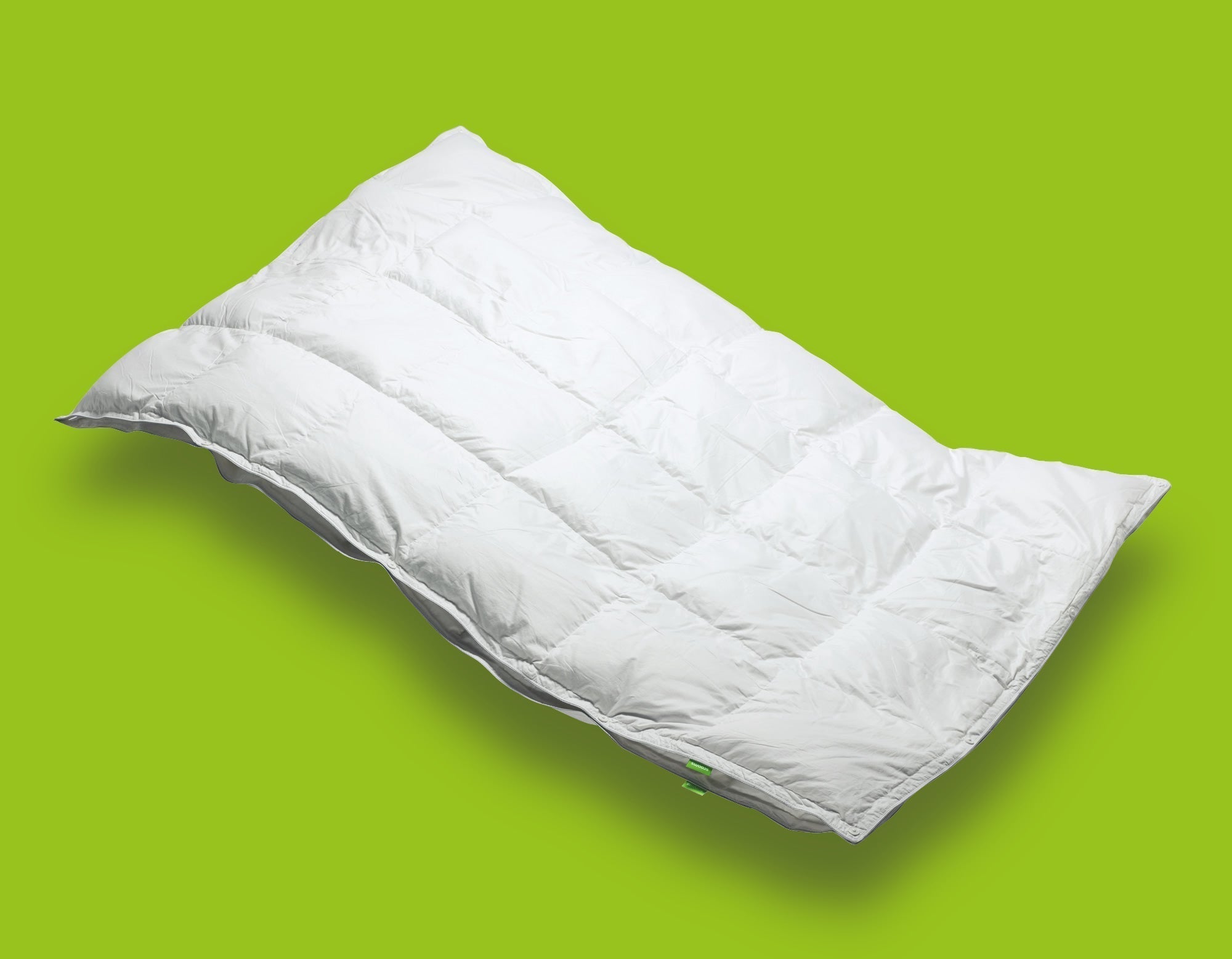 Hungarian goose down duvet floating | scooms