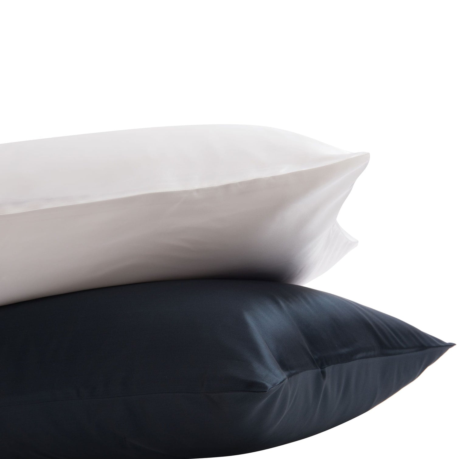 Mulberry silk pillowcases in black and white. Scooms